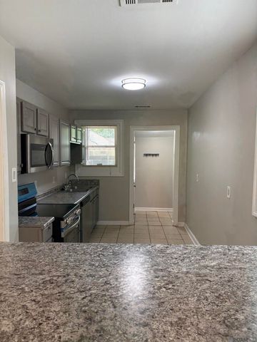 5974 Byron Ave, Baton Rouge, LA 70805