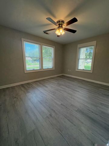 5974 Byron Ave, Baton Rouge, LA 70805