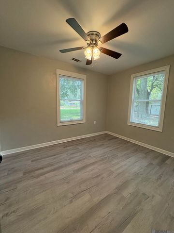 5974 Byron Ave, Baton Rouge, LA 70805