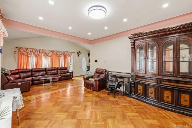 1667 E 51st Street, Brooklyn, NY 11234