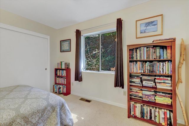 10901 Footwall Dr, Grass Valley, CA 95945