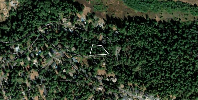 10901 Footwall Dr, Grass Valley, CA 95945