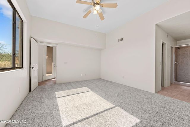 97 S Crown Plaza, Vail, AZ 85641