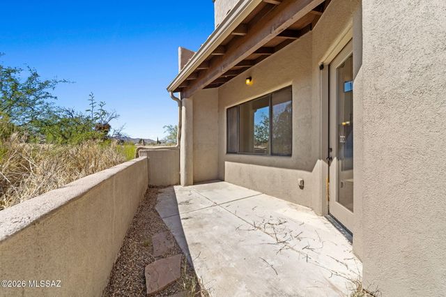 97 S Crown Plaza, Vail, AZ 85641