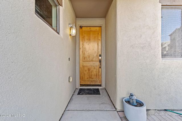 97 S Crown Plaza, Vail, AZ 85641