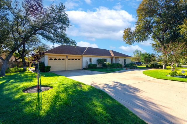 219 Turtle BND, Georgetown, TX 78628