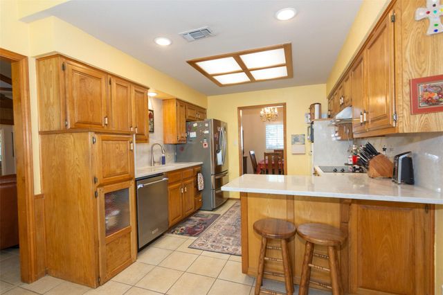 219 Turtle BND, Georgetown, TX 78628