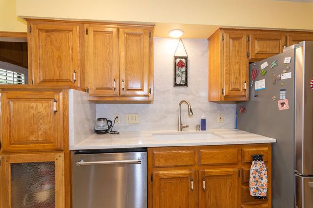 219 Turtle BND, Georgetown, TX 78628