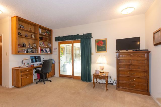 219 Turtle BND, Georgetown, TX 78628