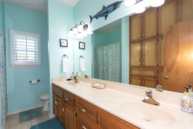 219 Turtle BND, Georgetown, TX 78628