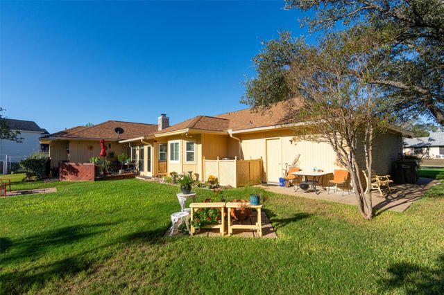 219 Turtle BND, Georgetown, TX 78628