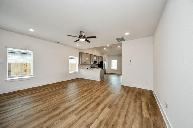 8046 Kay Harbor Drive, Cypress, TX 77433