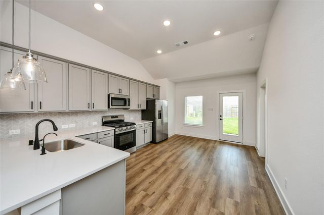 8046 Kay Harbor Drive, Cypress, TX 77433