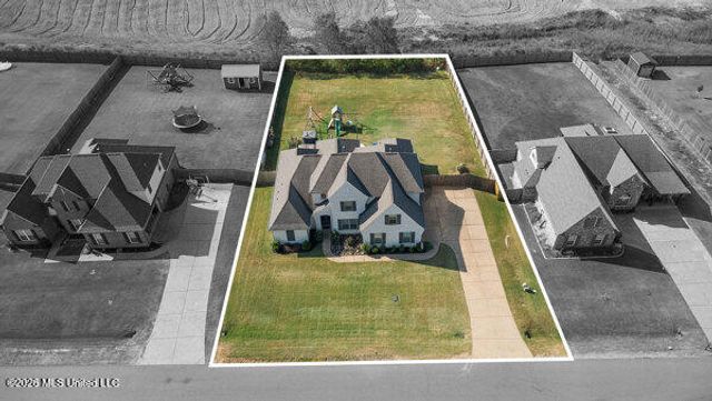 4887 Bakers Trail, Nesbit, MS 38651