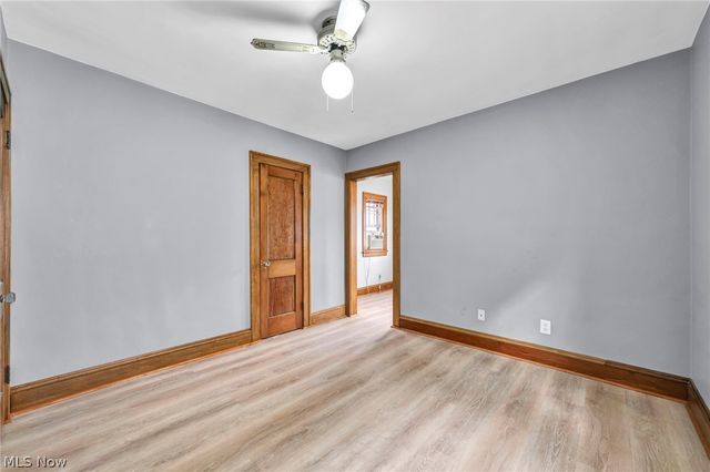 1306 Hathaway Avenue, Lakewood, OH 44107