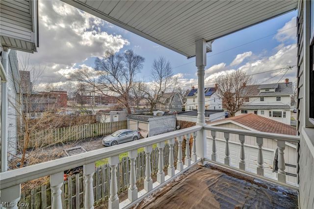 1306 Hathaway Avenue, Lakewood, OH 44107