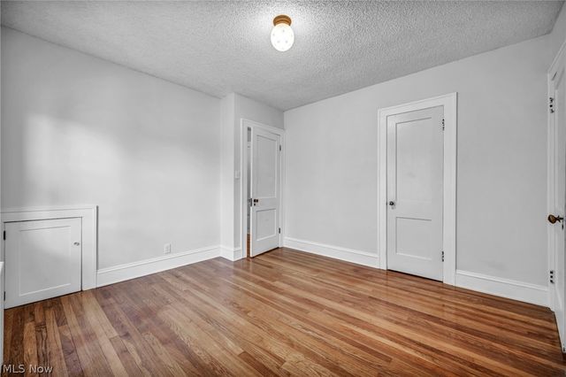 1306 Hathaway Avenue, Lakewood, OH 44107