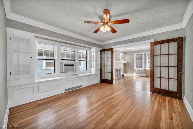 1306 Hathaway Avenue, Lakewood, OH 44107