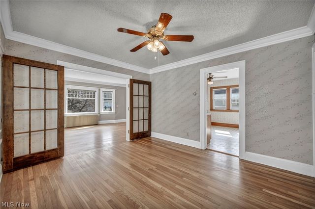 1306 Hathaway Avenue, Lakewood, OH 44107