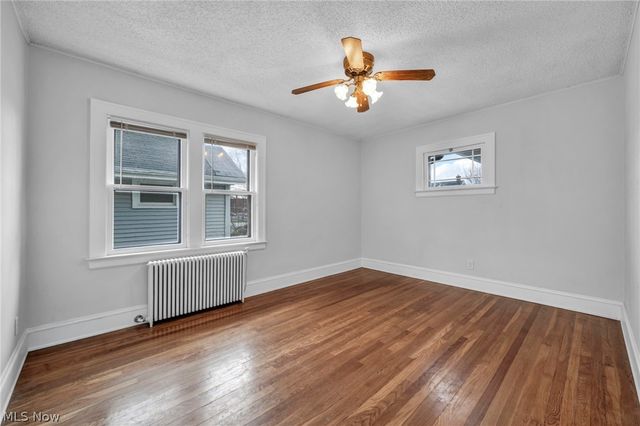 1306 Hathaway Avenue, Lakewood, OH 44107