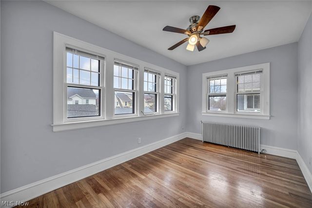 1306 Hathaway Avenue, Lakewood, OH 44107