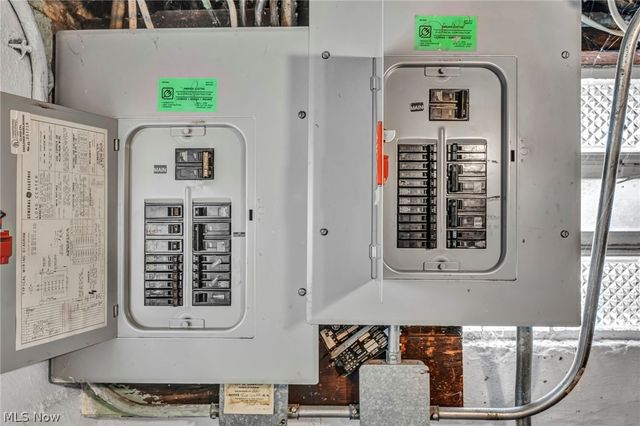 1306 Hathaway Avenue, Lakewood, OH 44107