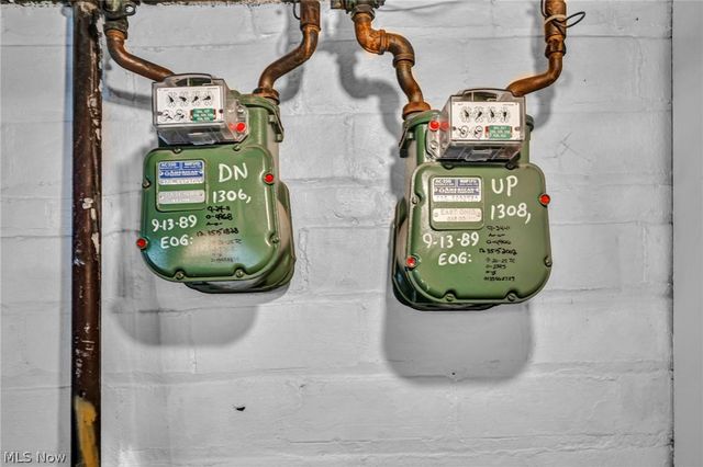 1306 Hathaway Avenue, Lakewood, OH 44107