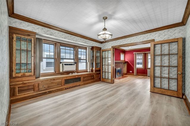 1306 Hathaway Avenue, Lakewood, OH 44107