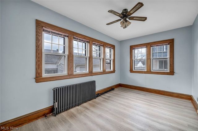 1306 Hathaway Avenue, Lakewood, OH 44107