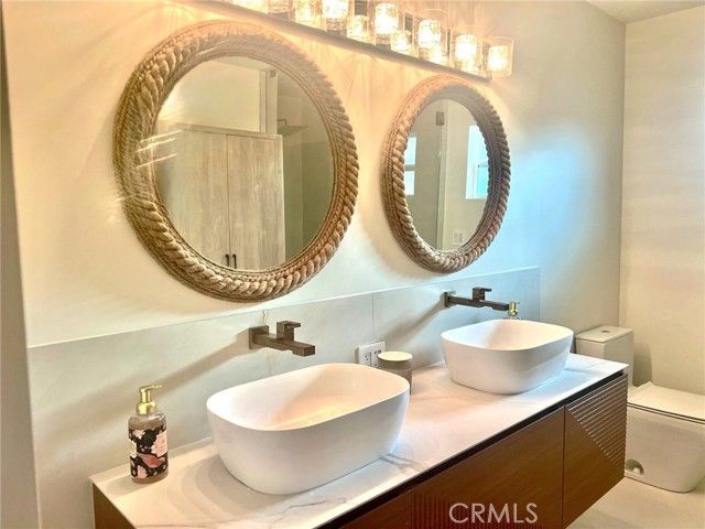 24 Saratoga, Newport Beach, CA 92660