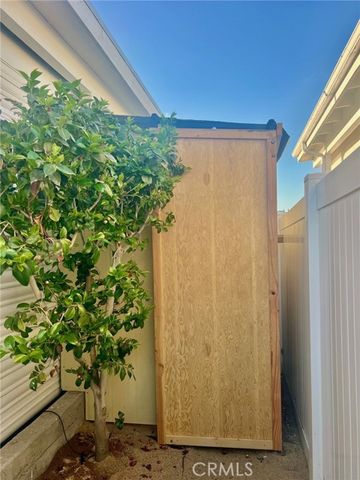 24 Saratoga, Newport Beach, CA 92660