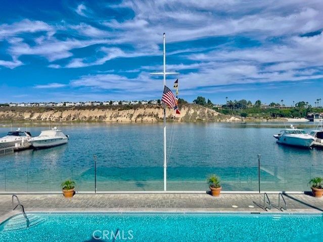 24 Saratoga, Newport Beach, CA 92660