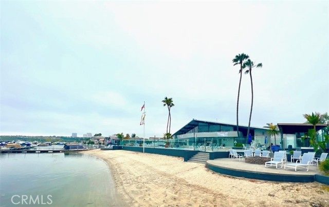 24 Saratoga, Newport Beach, CA 92660