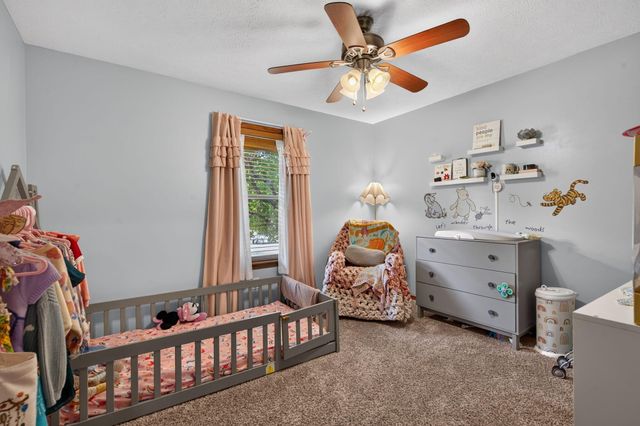 3527 W Vincent Drive, Springfield, MO 65810