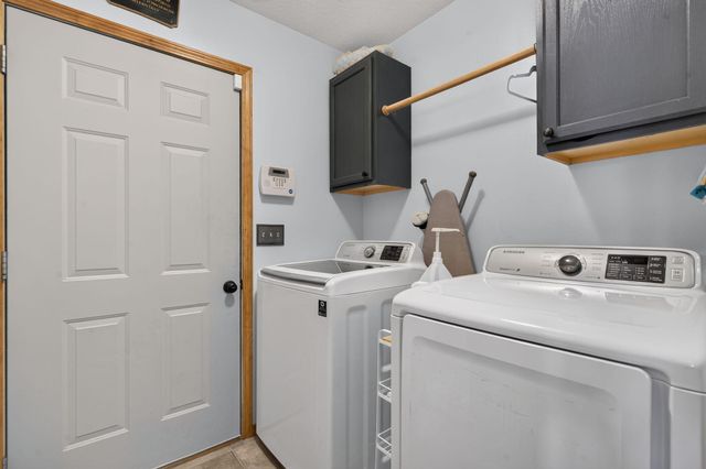 3527 W Vincent Drive, Springfield, MO 65810