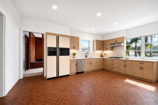 420 Lido Drive, Fort Lauderdale, FL 33301