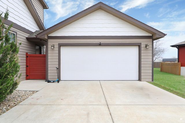 4172 McMillin Lane, Manhattan, KS 66502