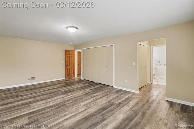 42160 Woodward Avenue 86, Bloomfield Hills, MI 48304