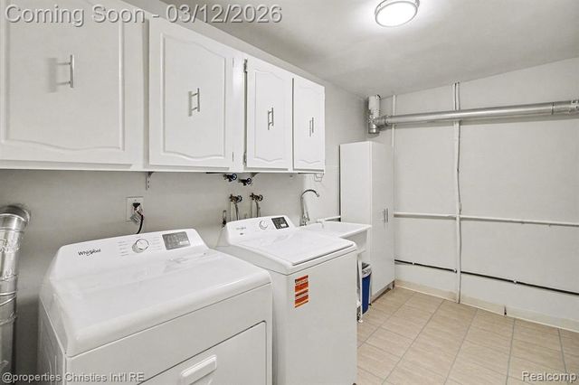 42160 Woodward Avenue 86, Bloomfield Hills, MI 48304