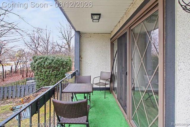 42160 Woodward Avenue 86, Bloomfield Hills, MI 48304