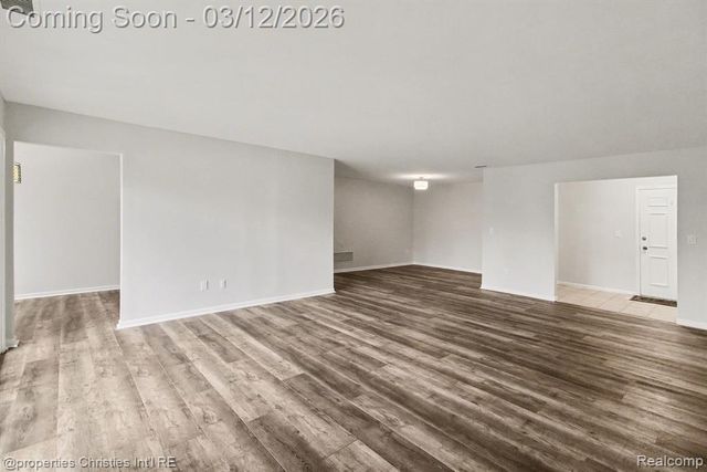 42160 Woodward Avenue 86, Bloomfield Hills, MI 48304