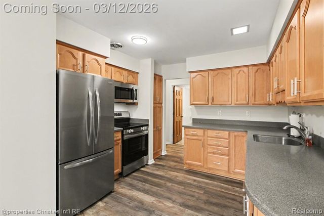 42160 Woodward Avenue 86, Bloomfield Hills, MI 48304