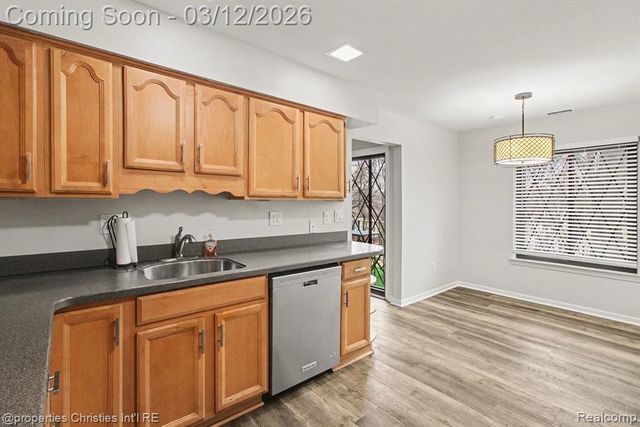 42160 Woodward Avenue 86, Bloomfield Hills, MI 48304