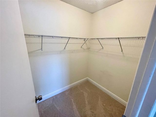 1361 SNELL ISLE BOULEVARD NE 6, St Petersburg, FL 33704