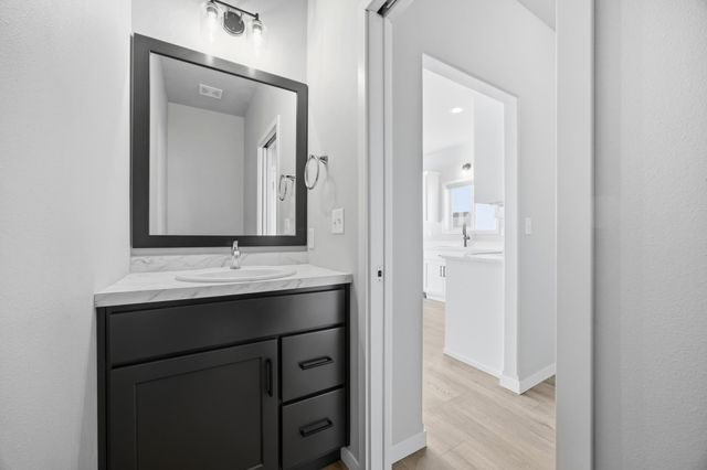 6797 28th Street S, Fargo, ND 58104