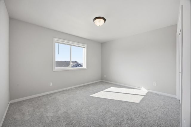 6797 28th Street S, Fargo, ND 58104