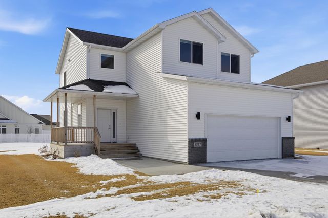 6797 28th Street S, Fargo, ND 58104
