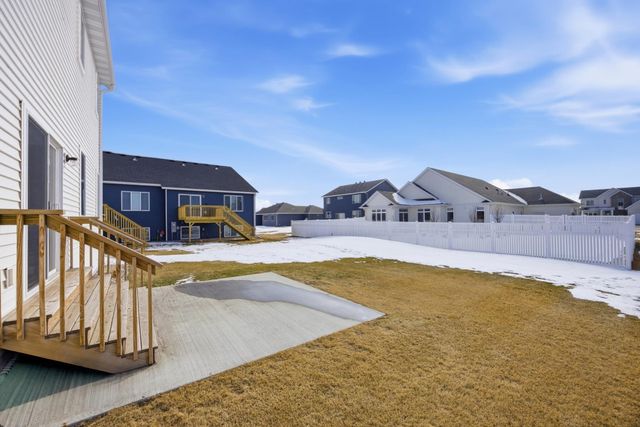 6797 28th Street S, Fargo, ND 58104