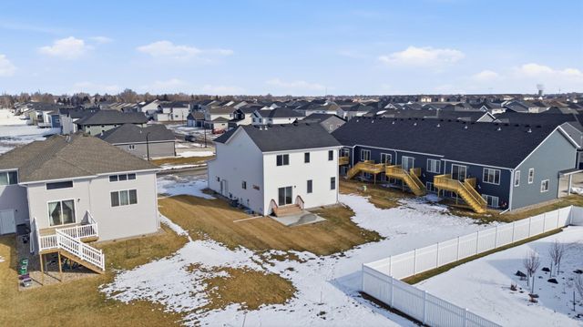 6797 28th Street S, Fargo, ND 58104