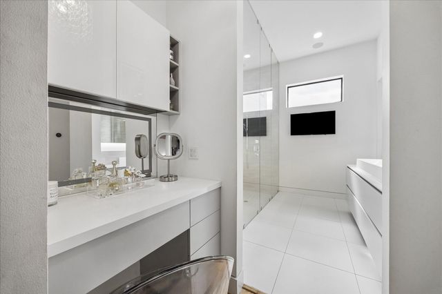 2014 Park Street, Houston, TX 77019